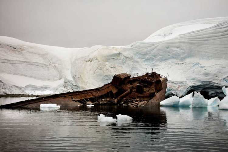 1-podvodnaya-dostoprimechatelnost-antarktidy